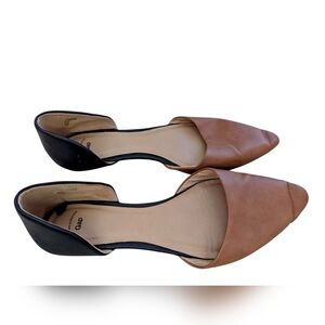 GAP Tan and Black Flats